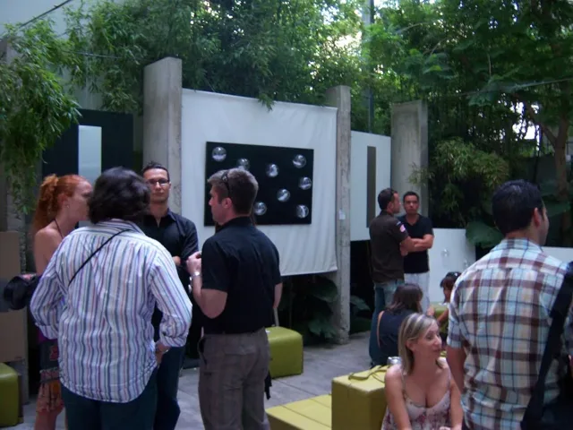 Photographie d’archive : Exposition au HI HOTEL - Nice