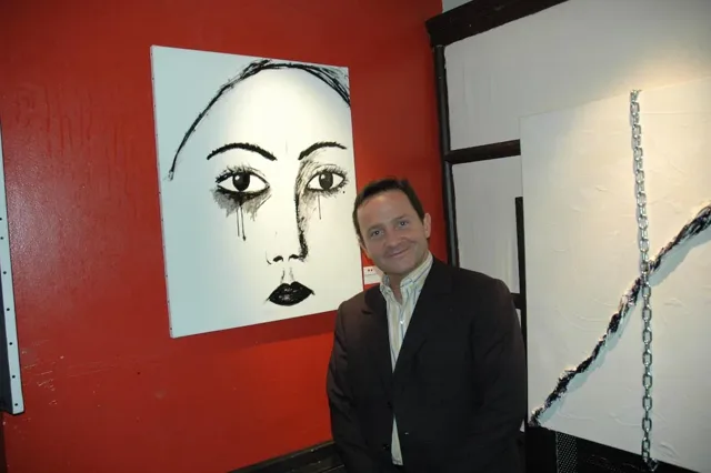 Photographie d’archive : Exposition au Mandalaray - Paris